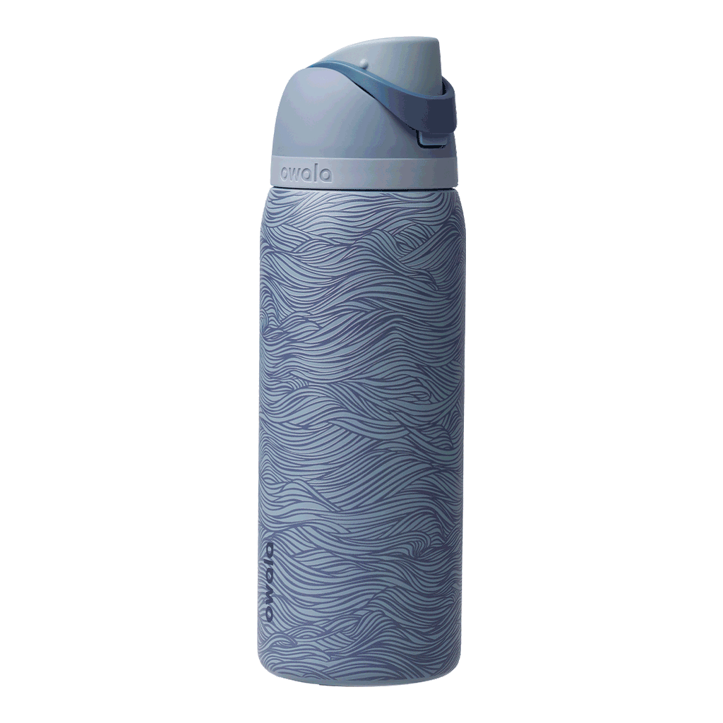Owala FreeSip 32oz, slate blue body with embossed wave texture, lighter blue-gray lid with darker blue carry loop raised